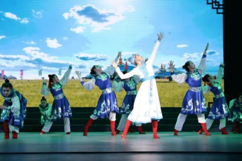 平?jīng)鍪小敖h百年 初心如磐”文藝惠民展演節(jié)目預(yù)告 匠心匯聚，藝韻頌黨